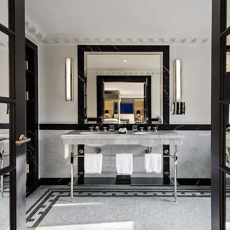 De Berri Champs-élysées, A Luxury Collection