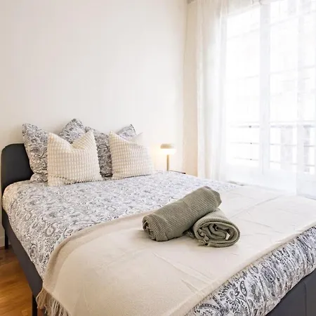 Cozy & Chic In Montorgueil - 4 Guests * Paris