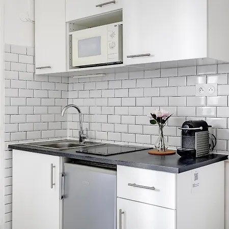 Cozy Near Eiffel Tower & Invalides & Seine Apartment