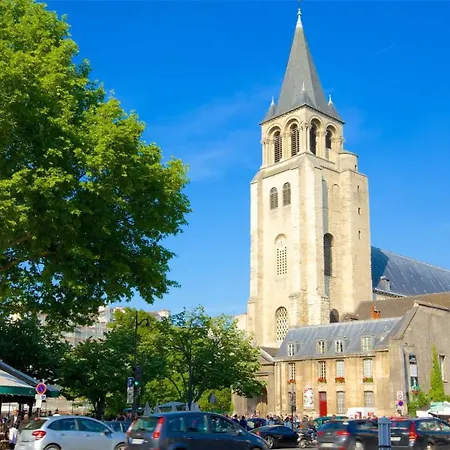 Spacious In Saint-germain-des-pres Apartment Paris