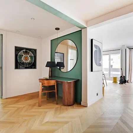 Magnifique 140 M2 Avec Terrasse - Bail Mobilite Apartment