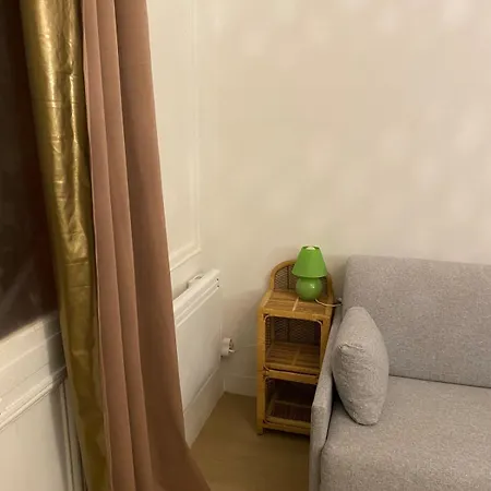 Apartment Loge, Facing Gare Du Nord
