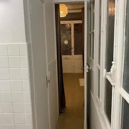 Loge, Facing Gare Du Nord Apartment Paris