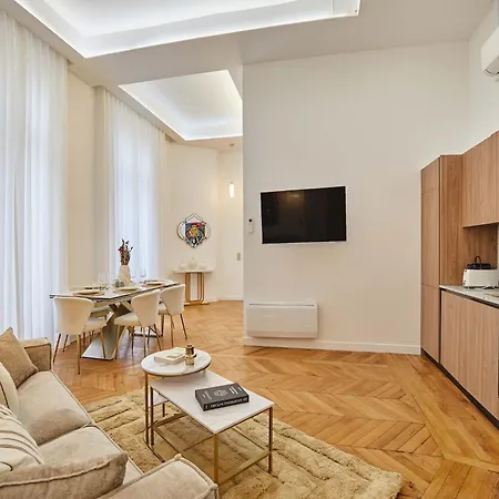 Sublime, Luxurious Flat Ac Matignon St Honore