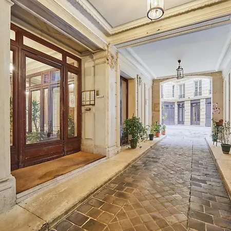 Sublime, Luxurious Flat Ac Matignon St Honore Apartment