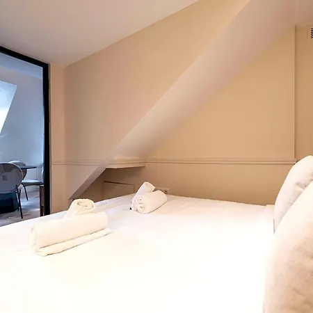 Apartment Enjoy Parisian Life In An Elegant Flat - Le Marais Paris