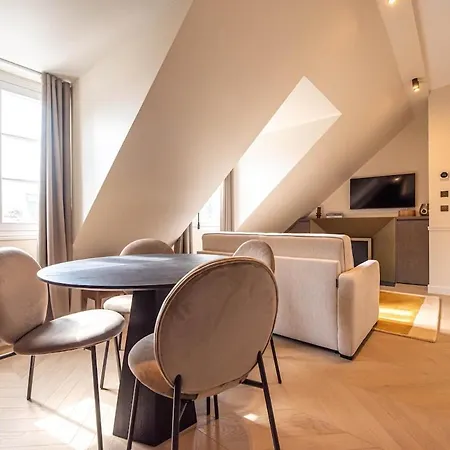 Enjoy Parisian Life In An Elegant Flat - Le Marais Apartment *