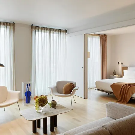 De Pourtales Lägenhetshotell 5*