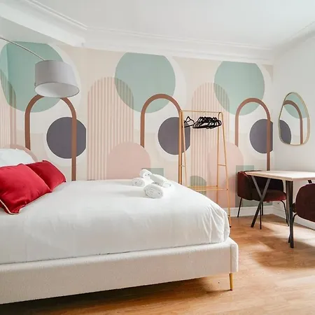 Cozy In Voltaire - V Apartment *