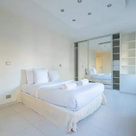 Apartment Spacious 3br Canal Saint Martin *