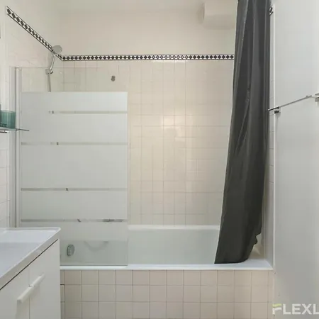 Flexliving - Whole Flat - Bausset