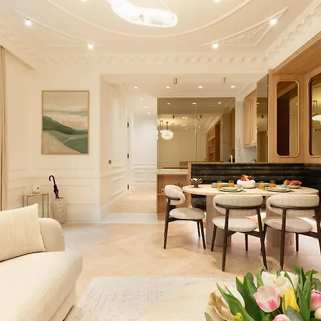 Maison Galante - Serviced In Champs-elysees Parigi