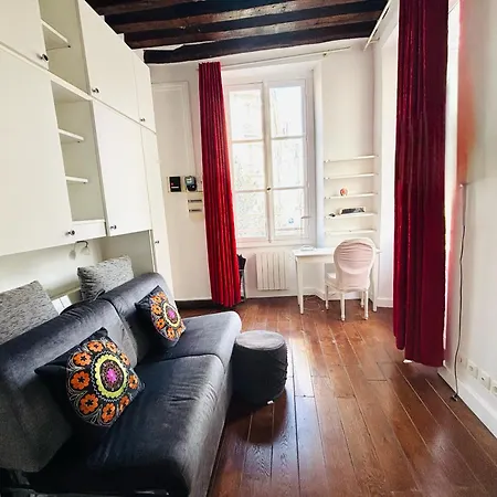 Apartment Dream Dwell Paris-spacious Loft In The Marais *