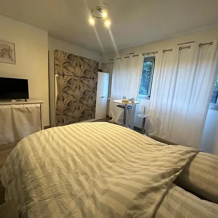 Superbe Miromesnil Elysee Apartment
