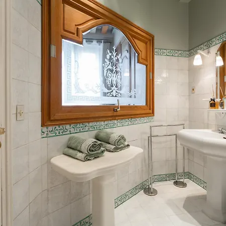 Le Bijou Des Orfevres Apartment