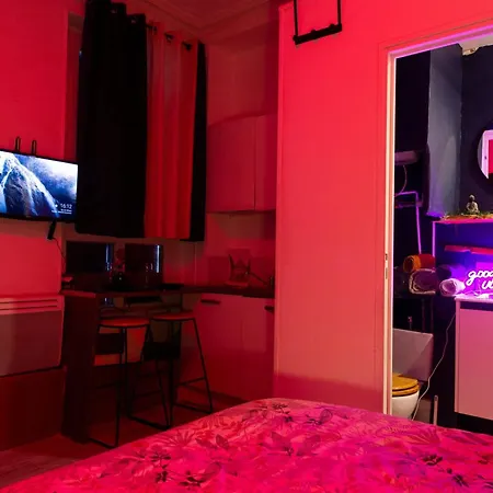 Confortable A Avec Equipements Modernes شقة باريس