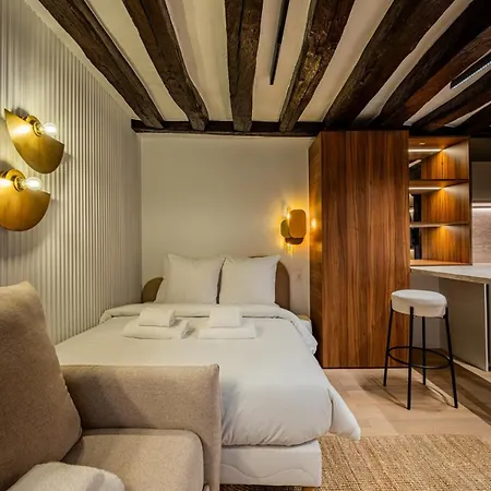 2pers # Ile St Louis # Bord De Seine * Paris