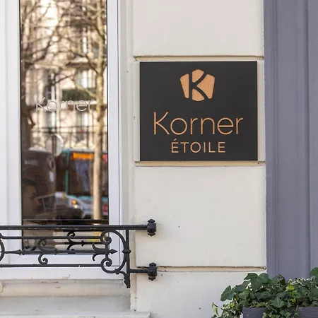 Korner Etoile فندق