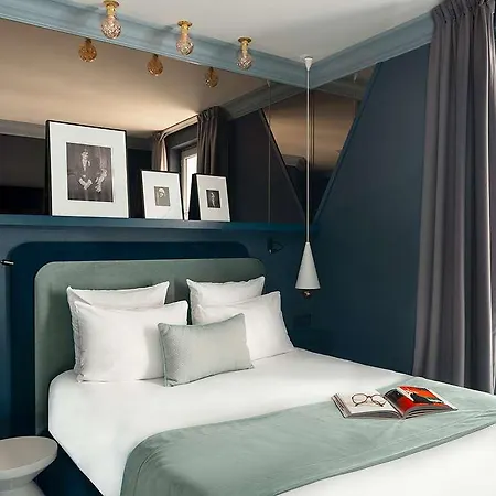Bob By Elegancia 4* París