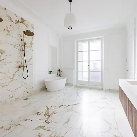 Luxurious 4 Bedroom Apartment, La Muette Paris