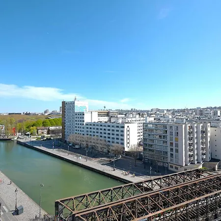 Ensoleille Canal Ourcq * Paris