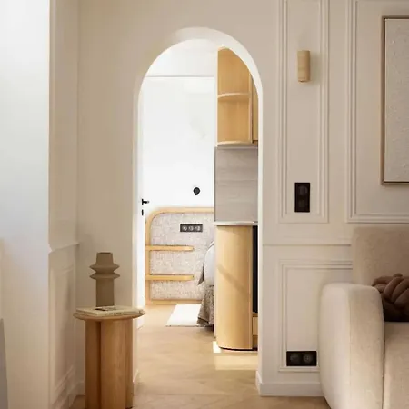 Apartment Chic With Ac 3br 6p Palais Garnier