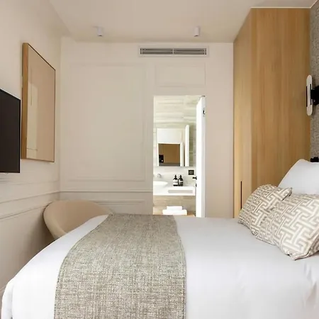 Splendid 2br 6p Near Palais Royal Apartment *