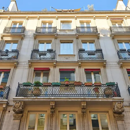 A Prestigious Location In Apartment *