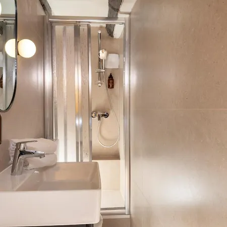 Hotel Louvre Marsollier Opera 3*