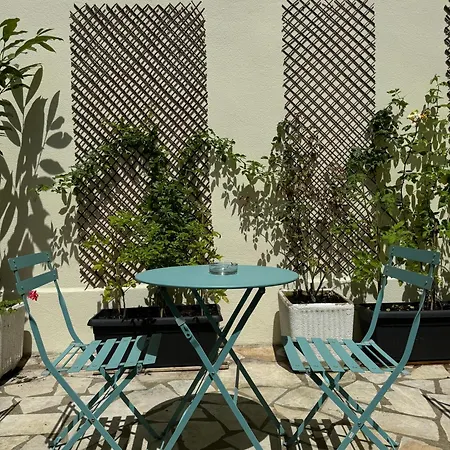 Hotel Hipotel Lilas Gambetta Paris