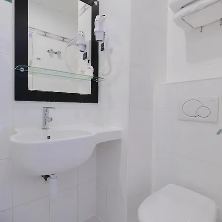 Hotel Hipotel Lilas Gambetta