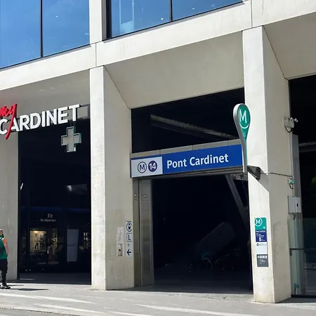 Appartamento 17 - Coeur Batignolles - Beau 10 M2 -110 Sqf - Etat Neuf - Calme - Ideal Personne - Single Occupancy *