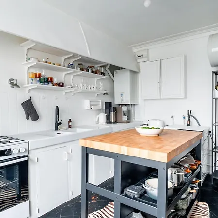 Elegance Vendome & Tuileries Apartment Paris