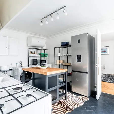 Elegance Vendome & Tuileries Apartment Paris