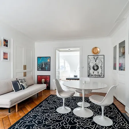 Elegance Vendome & Tuileries Apartment Paris