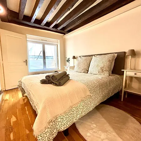 Grands Boulevards 4 Guests Apartment