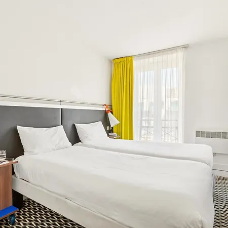 Hotel Ibis Styles Republique Le Marais 3*
