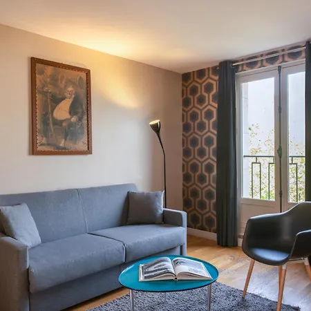 Helzear Champs-elysees 4*