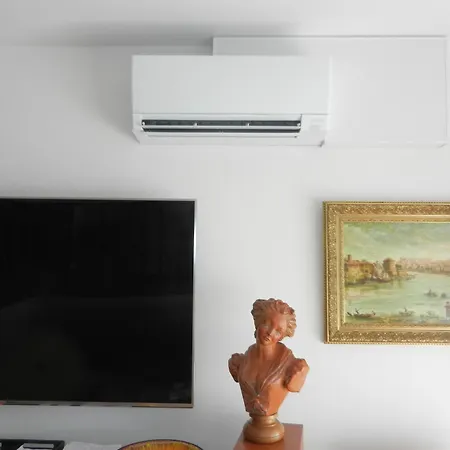 Deux Pieces De Standing, Climatise Apartment
