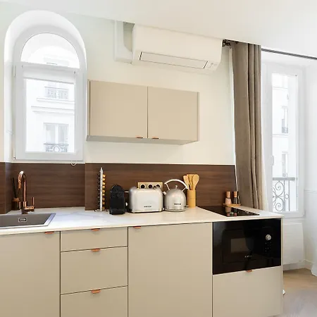 Pick A Flat's In Montmartre- Rue Gauthey * Paris