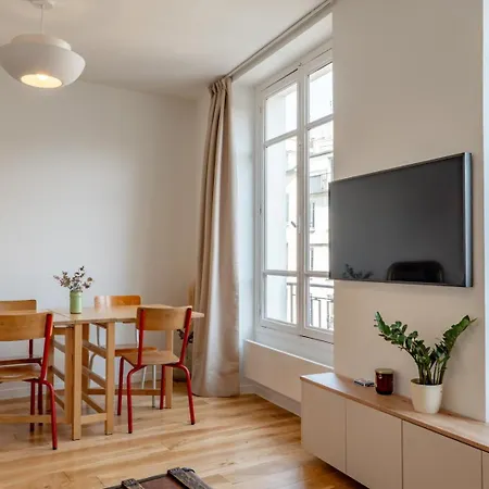 Cozy Faubourg St Martin Retreat Apartman Párizs