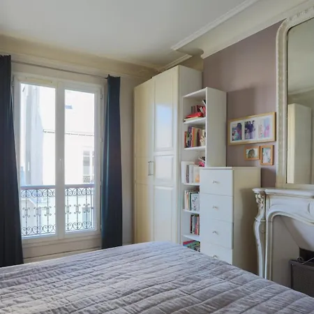 Apartment Bellefond Charm - Paris