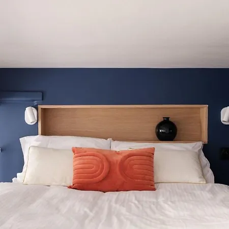 Design Au Coeur Du Marais Apartment
