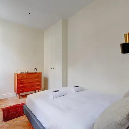 Apartment Spacieux Au Coeur Du Marais