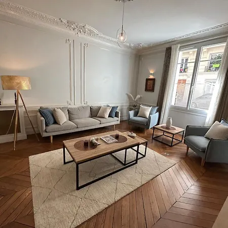 Apartment Au Coeur De Paris
