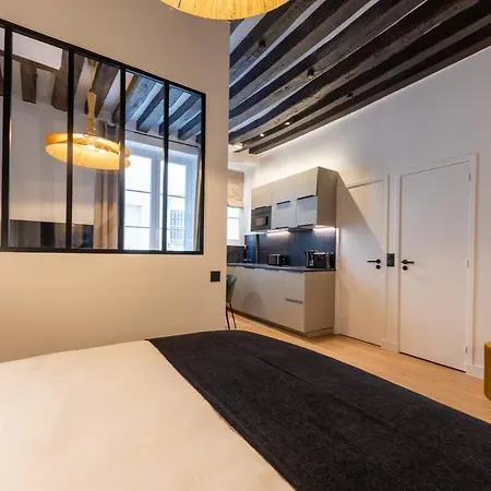 Parisian Luxury Living Rue Dauphine Saint-germain-des-pres Apartment *