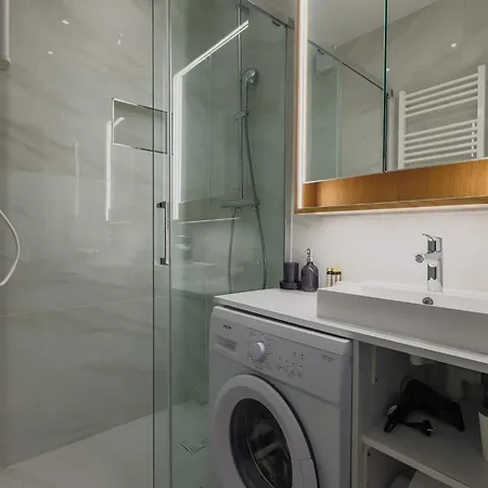 Apartment Modern -1br-3p-ternes