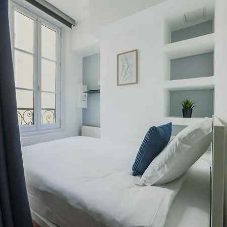 Modern -1br-3p-ternes