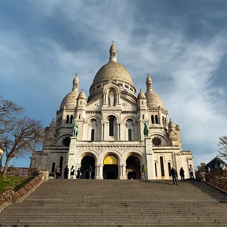 Regyn's Montmartre Hotel