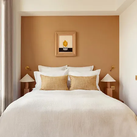 Elysee Montmartre Hotel 4*